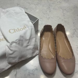 Authentic Chloe Lauren scallop-edge leather ballet flats. Pre-owned size 39.5